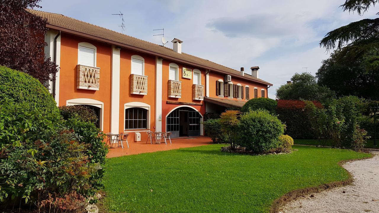 Casa Del Sole Panzió Latisana Kültér fotó